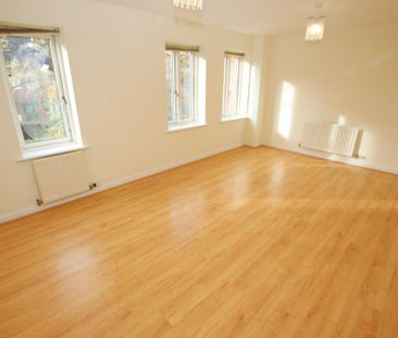 4 bedroom terraced house to rent - Photo 1