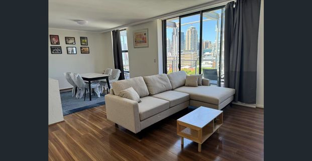 Fully Furnished Luxury Sydney Central Penthouse with Pool and Gym - Photo 1