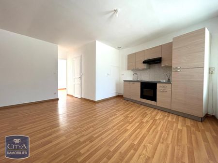 Location Appartement 2 pièces 38m² CAMBRAI 59400 - Photo 3