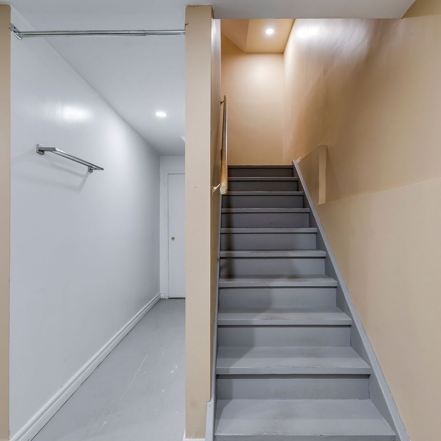 For Lease - 5254 Astwell Avenue, Mississauga, Ontario - Photo 1