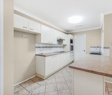 1A Wallace Close, Hornsby Heights NSW 2077 - House For Rent | Domain - Photo 2