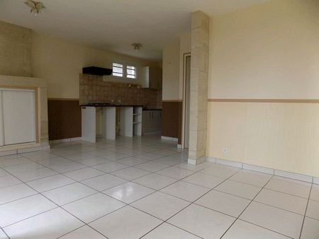 Location Maison 5 pièces 97m² ALLONNES 49650 - Photo 3