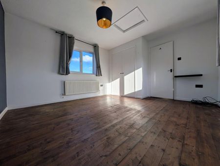 2 bedroom terraced house to rent - Photo 4