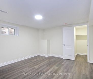 For Lease - 32 Sanford Crescent, Brampton, Ontario - Photo 6