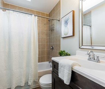 For Lease - 4 Barkwood Court Unit# Upper, Brampton, Ontario - Photo 4