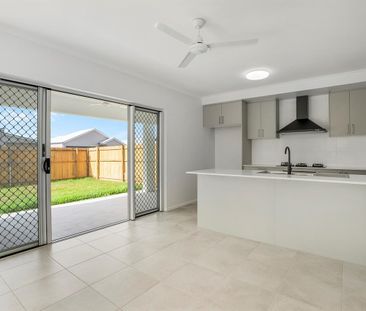 Spacious Family Home for Rent - Trinity Beach - Photo 2