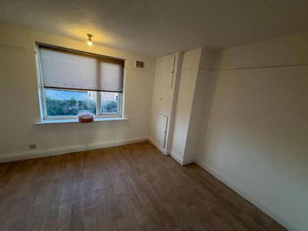 2 bedroom semi-detached house to rent - Photo 2