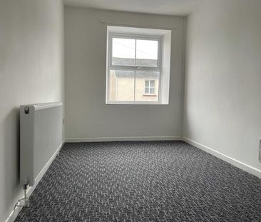 3 bedroom apartment to rent - Photo 5