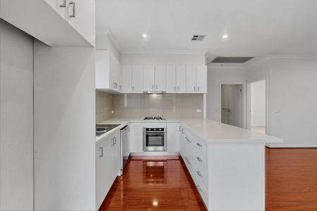 Spacious 3-Bedroom Unit – Comfortable Living in Springvale - Photo 4