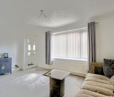 2 bedroom end of terrace house to rent - Photo 6
