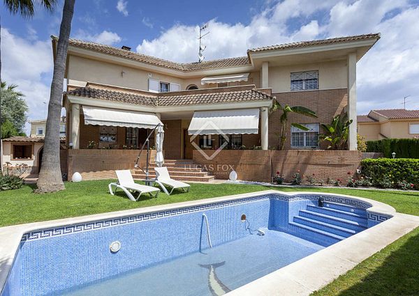 Excellent 3-bedroom house for rent in Bétera, Valencia