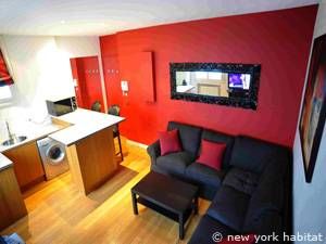 Logement à Paris, Location meublée - Photo 2