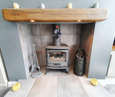 2 bedroom terraced house to rent - Photo 1