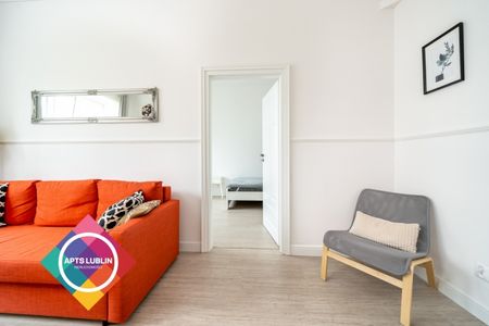 Bright and renovated 2 bedroom apartment in City Center - Zdjęcie 3