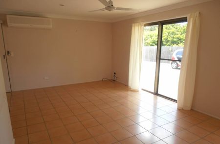 3 Bedroom Brick Available in Central Bargara - Photo 3