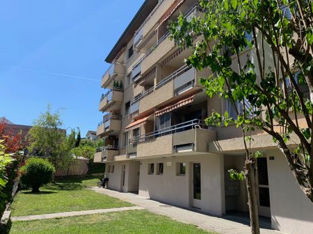 APPARTEMENT PROCHE DE TOUTES LES COMMODITES AVEC BALCON ET CHEMINEE - Foto 5