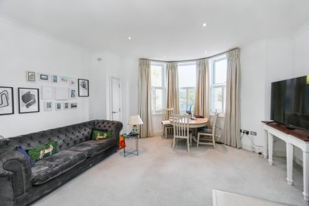 Langley Road, Surbiton - 1 bedroomProperty for lettings - Seymours - Photo 3