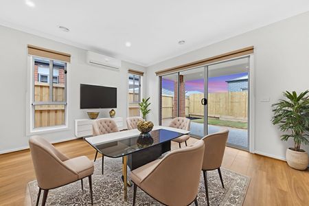 Brand New Residence Perfectly Crafted for Everyday Living - Photo 3