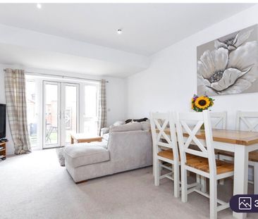 4 Bed Terraced House, Robert Parker Road, RG1 - Photo 1