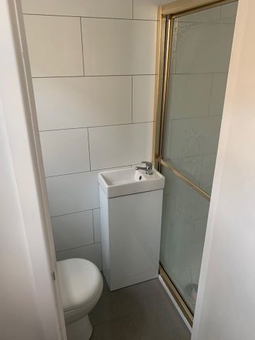 1 Bed Flat, Green Lanes, N13 - Photo 5