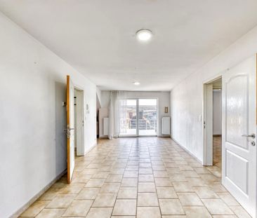 appartement au 3ème à 6031 Monceau-sur-Sambre - Photo 3