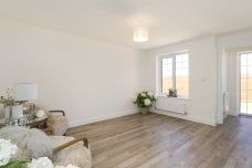 1 bedroom end of terrace house to rent - Photo 2