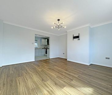 3 bedroom terraced house to rent - Photo 6