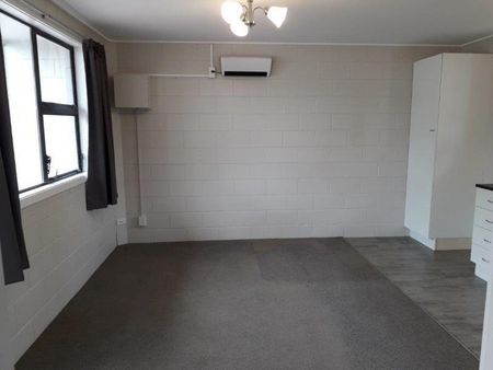 OCEANBEACH ROAD, MT MAUNGANUI (Unit B) - Photo 3