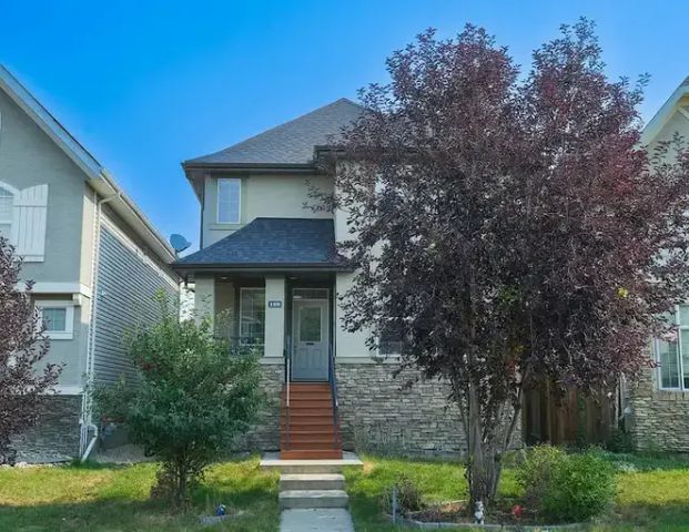 Great Family Home at walking distance to Public and Catholic School | Calgary - Photo 1