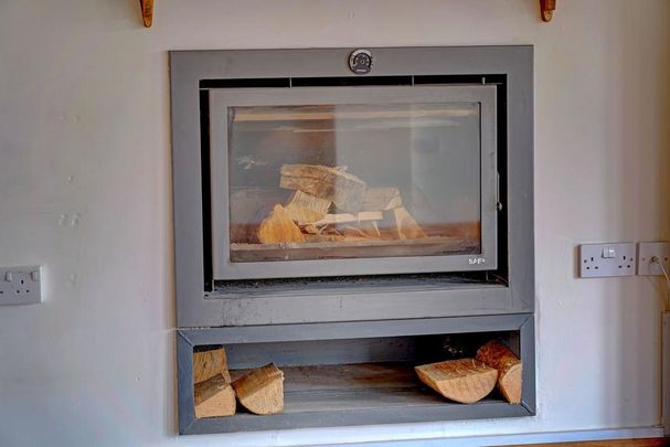 5 bedroom cottage to rent - Photo 1