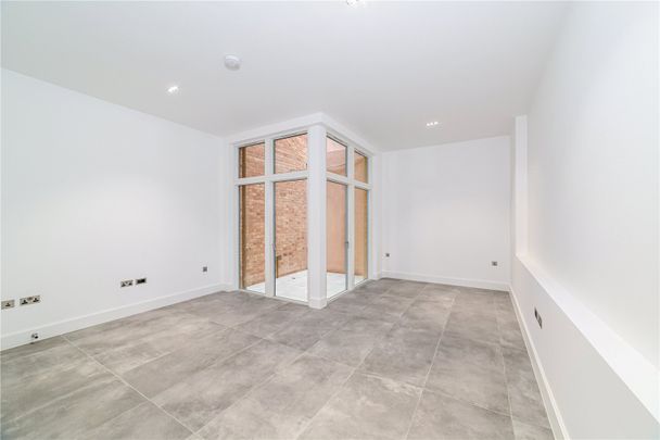 Penrose Mews, London, SW6, London - Photo 1