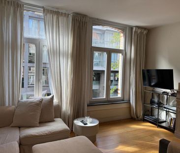 Appartement te huur in Antwerpen voor € 930 met 1 slaapkamer - Foto 1