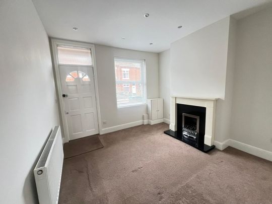 Westwood Road, Coventry - - Photo 1