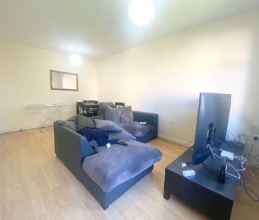 2 bedroom apartment to rent - Photo 2