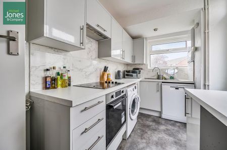 3 bedroom semi-detached house to rent - Photo 2