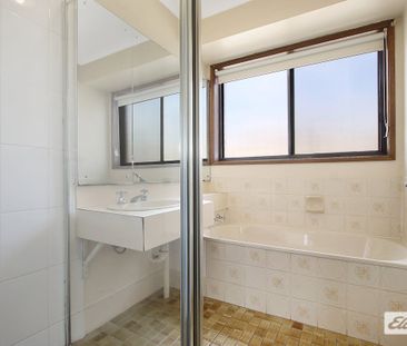 Three Bedroom Unit - Photo 5