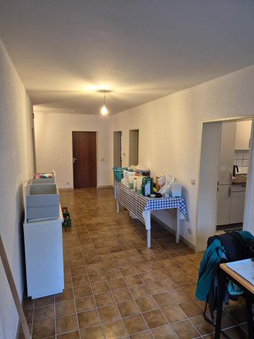 3-Zimmer-Wohnung 118 m², renoviert, EBK, Bad, Flur, Lenglern - Photo 5