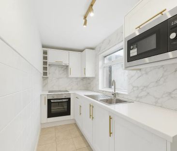 24 York Parade - Photo 5