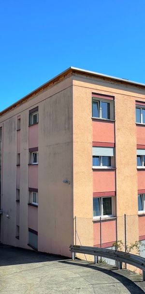 CDD jusqu'au 31.01.2027 - Appartement de 2 pièces avec balcon - Foto 1