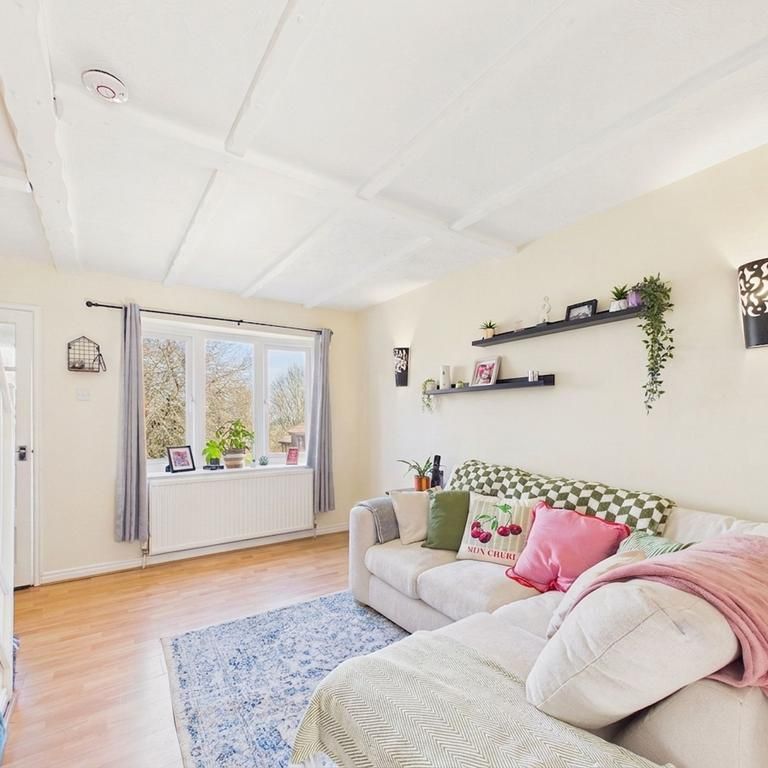 2 bedroom terraced house to rent - Photo 1