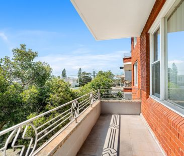 Two bedroom apartment in a prime location - Photo 4