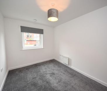 2 bed Apartment for Rent - Photo 2