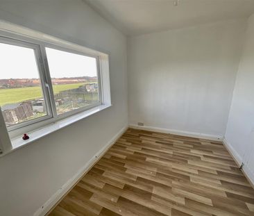 St. Leonards Crescent, YO12 6SR, Scarborough - Photo 5