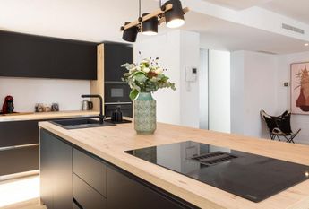 3 bedroom luxury Villa for rent in Nueva Andalucia, Andalusia