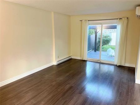 For Lease - 4 Gatsby Square, Brampton, Ontario - Photo 5