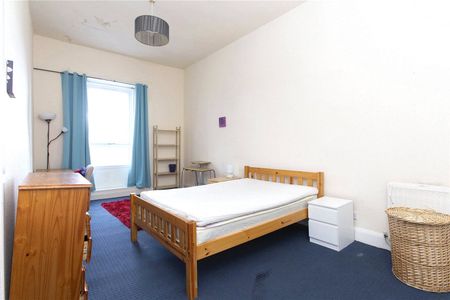 3 bedroom apartment to rent - Photo 5