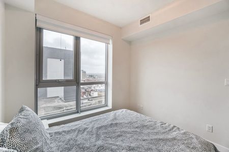 For Lease - 60 Frederick Street Unit# 811, Kitchener, Ontario - Photo 4