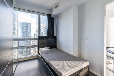 For Lease - 70 Temperance Street Unit# 3706, Toronto, Ontario - Photo 5