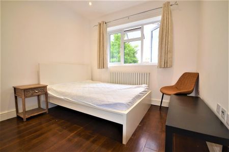 1 bedroom private hall to rent - Photo 2