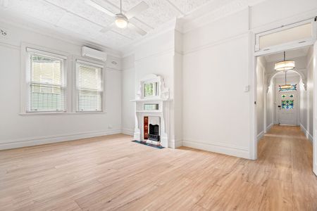 Classic Charm Meets Modern Living - Photo 5